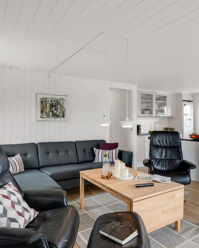 Bentine - 400M from the Sea