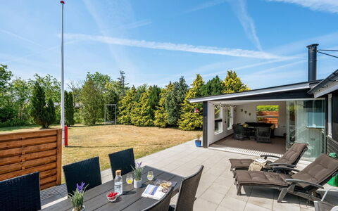 Eira - 350M to the Fjord: Meubles, Design Intérieur, Sol, Bois, Sol, Plafond, Parquet, Chaise, Table, Éclairage