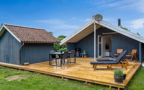 Frender - 800M to the Fjord: Maison, Domicile, Zone Résidentielle, Toit, Chalet, Lot Terre, Biens, Cour, Jardin, Siding