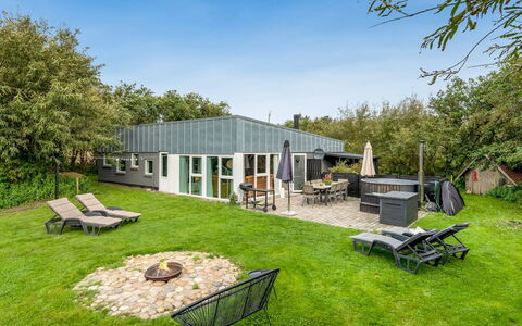 Jerrit - 1.4Km from the Sea: Chalet, Cabanon, Cabane, Ferme, Prairie, Cabane, Grange, Cabane En Rondins, Batiments Jardin