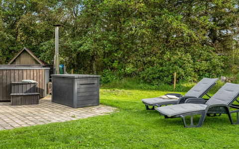 Jerrit - 1.4Km from the Sea: Chalet, Cabanon, Cabane, Ferme, Prairie, Cabane, Grange, Cabane En Rondins, Batiments Jardin