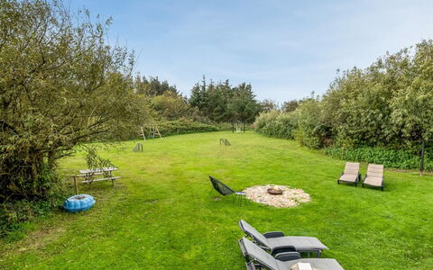 Jerrit - 1.4Km from the Sea: Chalet, Cabanon, Cabane, Ferme, Prairie, Cabane, Grange, Cabane En Rondins, Batiments Jardin