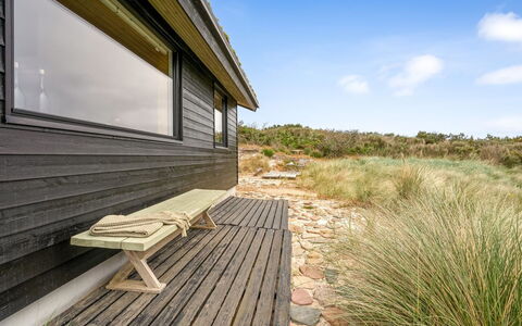Apolina - from the Sea: Maison, Toit, Domicile, Chalet, Cabanon, Batiments Jardin, Siding, Cour, Cabane En Rondins, Cabane