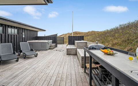 Eyla - from the Sea: Architecture, Toit, Domicile, Composite, Daylighting, Siding, Allée