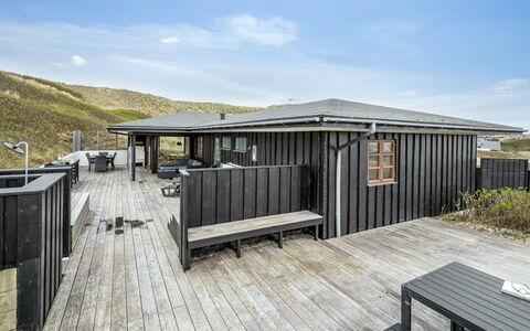 Eyla - from the Sea: Architecture, Toit, Domicile, Composite, Daylighting, Siding, Allée
