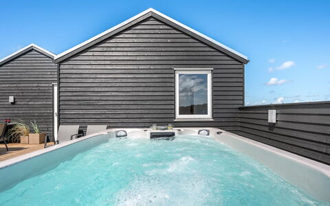 Ivar - 300M from the Sea: Composite, Piscine, Conception, Jacuzzi, Baignoire, Plate-Forme, Recours, Daylighting, Luminaire Plomberie