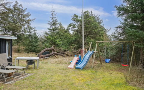 Velika - 1.2Km from the Sea: Toit, Maison, Lot Terre, Domicile, Chalet, Biens, Batiments Jardin, Ombre, Cabane En Rondins, Aménagement Paysager