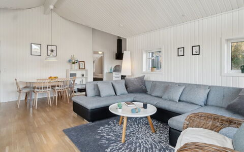 Etel - 600M from the Sea: Bois, Domicile, Design Intérieur, Sol, Sol, Salon, Canapé, Plafond, Parquet