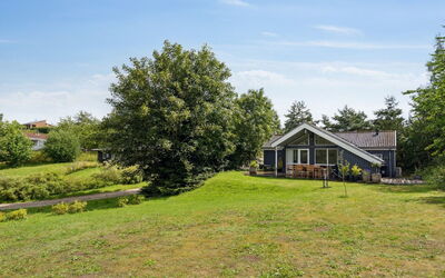 Etel - 600M from the Sea