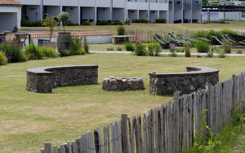 Jærind - 20M from the Sea: Maison, Domicile, Toit, Chalet, Biens, Aménagement Paysager, Batiments Jardin, Siding, Ferme