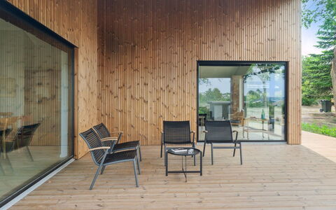 Edina - 350M from the Sea: Architecture, Toit, Domicile, Composite, Daylighting, Siding, Allée