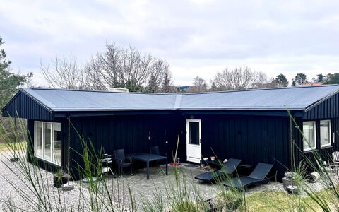 Lenaya - 1Km from the Sea: Bois, Domicile, Porche, Plate-Forme, Dur, Toit, Tache De Bois, Parquet, Eco Hôtel