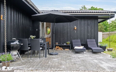 Lenaya - 1Km from the Sea: Bois, Domicile, Porche, Plate-Forme, Dur, Toit, Tache De Bois, Parquet, Eco Hôtel