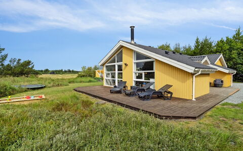 Flaminia - 350M from the Sea: Bois, Domicile, Porche, Plate-Forme, Dur, Toit, Tache De Bois, Parquet, Eco Hôtel