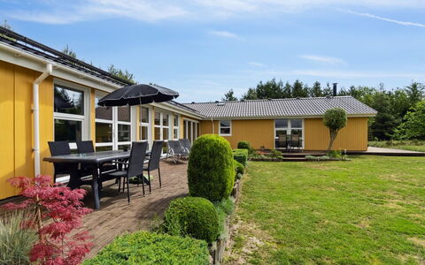 Flaminia - 350M from the Sea: Bois, Domicile, Porche, Plate-Forme, Dur, Toit, Tache De Bois, Parquet, Eco Hôtel