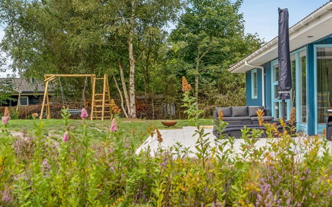 Chiuvana - 1.2Km from the Sea: Maison, Toit, Domicile, Chalet, Cabanon, Batiments Jardin, Siding, Cour, Cabane En Rondins, Cabane