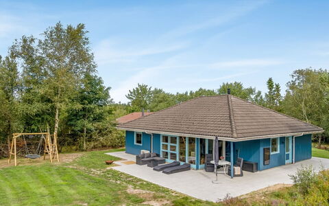 Chiuvana - 1.2Km from the Sea: Maison, Toit, Domicile, Chalet, Cabanon, Batiments Jardin, Siding, Cour, Cabane En Rondins, Cabane