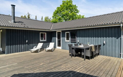 Letizia - 700M from the Sea: Meubles, Design Intérieur, Sol, Bois, Sol, Plafond, Parquet, Chaise, Table, Éclairage