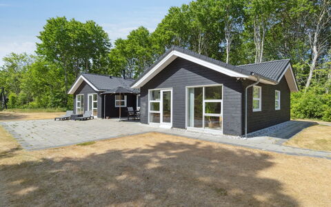 Swarthovde - from the Sea: Meubles, Design Intérieur, Sol, Bois, Sol, Plafond, Parquet, Chaise, Table, Éclairage