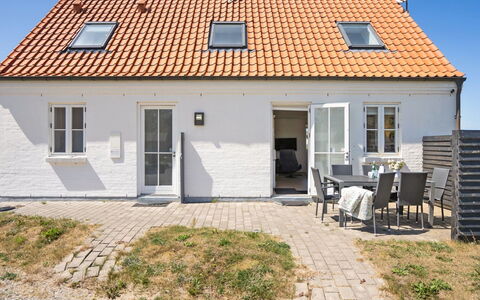 Kanutte - 200M from the Sea: Sol, Design Intérieur, Bois, Sol, Escaliers, Plafond, Tache De Bois, Parquet, Dur, Balustrade