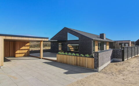 Esme - 400M from the Sea: Plafond, Sol, Design Intérieur, Sol, Composite, Meubles, Recours, Hôtel, Conception, Daylighting