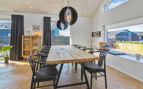 Esme - 400M from the Sea: Plafond, Sol, Design Intérieur, Sol, Composite, Meubles, Recours, Hôtel, Conception, Daylighting
