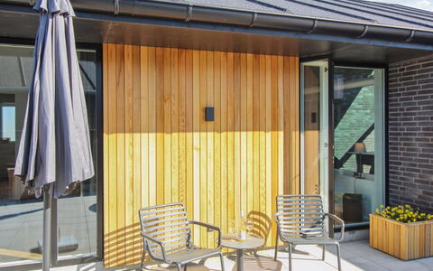 Esme - 400M from the Sea: Plafond, Sol, Design Intérieur, Sol, Composite, Meubles, Recours, Hôtel, Conception, Daylighting