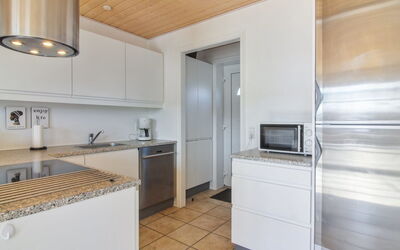Alessandra - 500M from the Sea