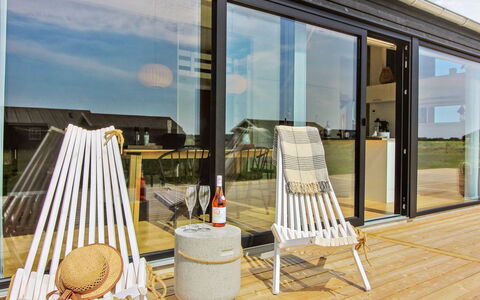 Serey - 1.4Km from the Sea: Herbe, Vert, Maison, Chalet, Prairie, Zone Rurale, Écorégion, Paysage, Lot Terre, Arbuste
