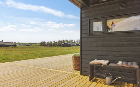Serey - 1.4Km from the Sea: Herbe, Vert, Maison, Chalet, Prairie, Zone Rurale, Écorégion, Paysage, Lot Terre, Arbuste