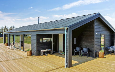 Serey - 1.4Km from the Sea: Herbe, Vert, Maison, Chalet, Prairie, Zone Rurale, Écorégion, Paysage, Lot Terre, Arbuste