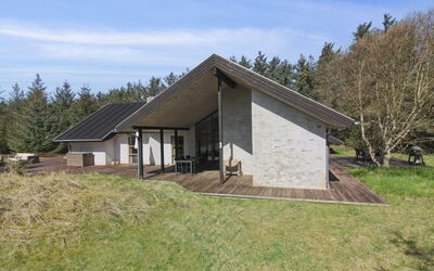 Maiti - 300M from the Sea