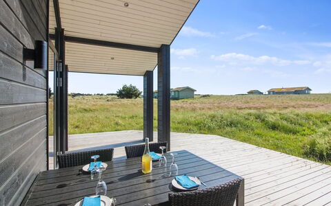 Ascan - 600M from the Sea: Meubles, Design Intérieur, Sol, Bois, Sol, Plafond, Parquet, Chaise, Table, Éclairage