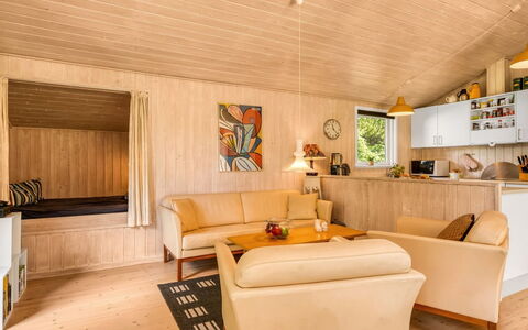 Anelisa - 1.2Km from the Sea: Design Intérieur, Sol, Sol, Bois, Plafond, Meubles, Canapé, Pièce, Parquet, Salon