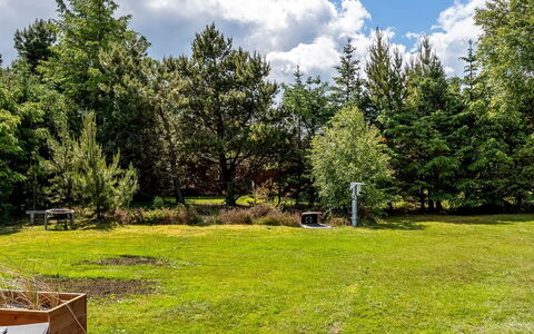 Anelisa - 1.2Km from the Sea: Maison, Domicile, Porte, Toit, Chalet, Biens, Jardin, Ombre, Siding, Cour
