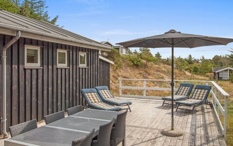 Heraldina - 1Km from the Sea: Bois, Porche, Dur, Domicile, Planche, Plate-Forme, Porte, Composite, Chalet, Parquet