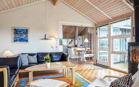 Franzisca - 700M from the Sea: Bois, Design Intérieur, Meubles, Sol, Salon, Domicile, Sol, Plafond, Canapé, Chaise