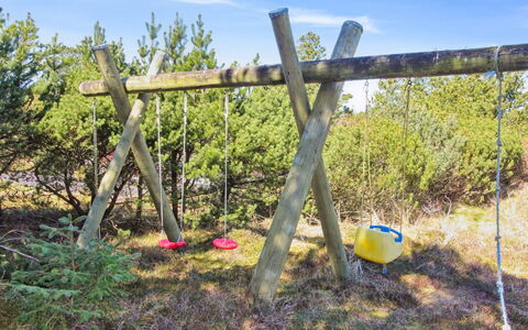 Gerasim - 1Km from the Sea: Herbe, Vert, Maison, Chalet, Prairie, Zone Rurale, Écorégion, Paysage, Lot Terre, Arbuste
