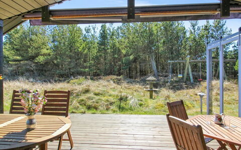 Gerasim - 1Km from the Sea: Herbe, Maison, Toit, Domicile, Chalet, Arbuste, Lot Terre, Zone Rurale, Ferme, Couverture De Sol
