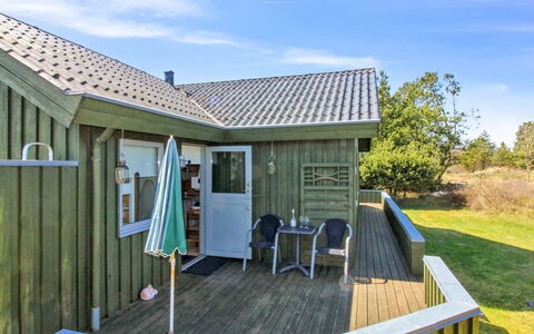 Gerasim - 1Km from the Sea: Herbe, Maison, Toit, Domicile, Chalet, Arbuste, Lot Terre, Zone Rurale, Ferme, Couverture De Sol