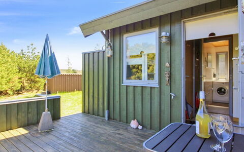 Gerasim - 1Km from the Sea: Herbe, Maison, Toit, Domicile, Chalet, Arbuste, Lot Terre, Zone Rurale, Ferme, Couverture De Sol