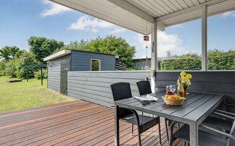 Stygge - 300M from the Sea: Bois, Meubles, Domicile, Mobilier De Jardin, Siding, Plate-Forme, Composite, Porte, Dur, Porche