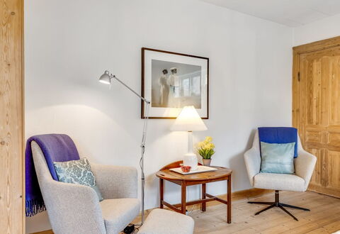 Cordelia - 1Km from the Sea: Meubles, Design Intérieur, Sol, Mur, Sol, Bois, Chaise, Pièce, Salon, Éclairage