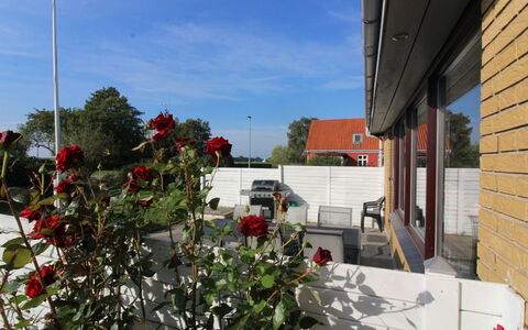 Kolle - 3.2Km from the Sea: Maison, Domicile, Toit, Chalet, Biens, Aménagement Paysager, Batiments Jardin, Siding, Ferme