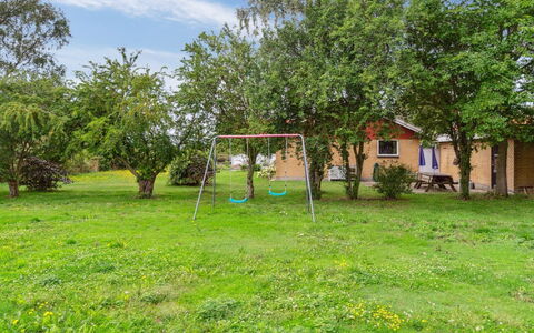 Kolle - 3.2Km from the Sea: Maison, Domicile, Toit, Chalet, Biens, Aménagement Paysager, Batiments Jardin, Siding, Ferme