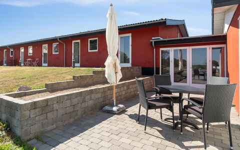 Cornelia - 6Km from the Sea: Domicile, Toit, Maison, Chalet, Biens, Porte, Porche, Siding, Ferme, Ombre