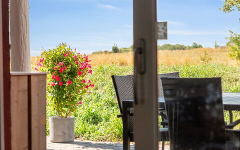 Cornelia - 6Km from the Sea: Domicile, Toit, Maison, Chalet, Biens, Porte, Porche, Siding, Ferme, Ombre