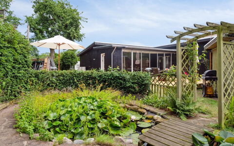 Randulf - 250M from the Sea: Bois, Toit, Architecture, Domicile, Maison, Chalet, Siding, Dur, Pente, Biens