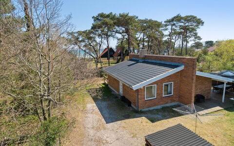Frederikka - 75M from the Sea: Meubles, Design Intérieur, Sol, Bois, Sol, Plafond, Parquet, Chaise, Table, Éclairage