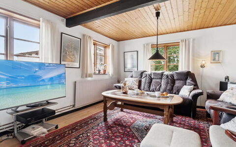 Helmer - 3Km from the Sea: Bois, Toit, Architecture, Domicile, Maison, Chalet, Siding, Dur, Pente, Biens